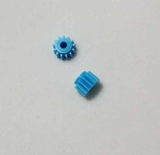 Motorritzel Kunststoff 13 Zähne 7 mm 2Stück