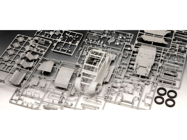 Revell Modellbausatz VW Corrado im Maßstab 1:24