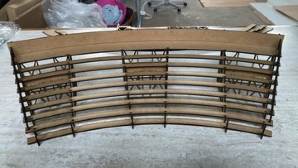 AT-BA Tribüne Kurve 2 Carrera 652x 164 x231