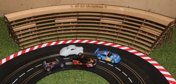 AT-BA TRIBÜNE Kurve 1 mit Randstreifen ohne Dach 1130 x 164 x 232