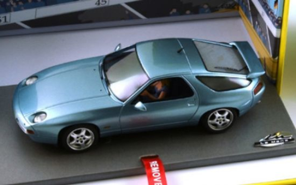 Le Mans Porsche 928 blaumetallic Resin-Collection-Ausführung mit Kunststoff-Chassis