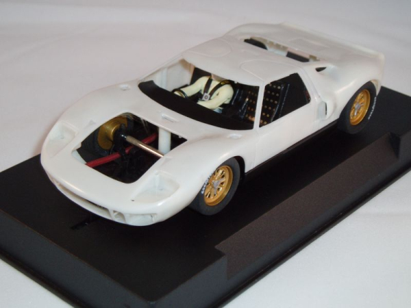 Ford GT40 White kit Slot.it ca18z